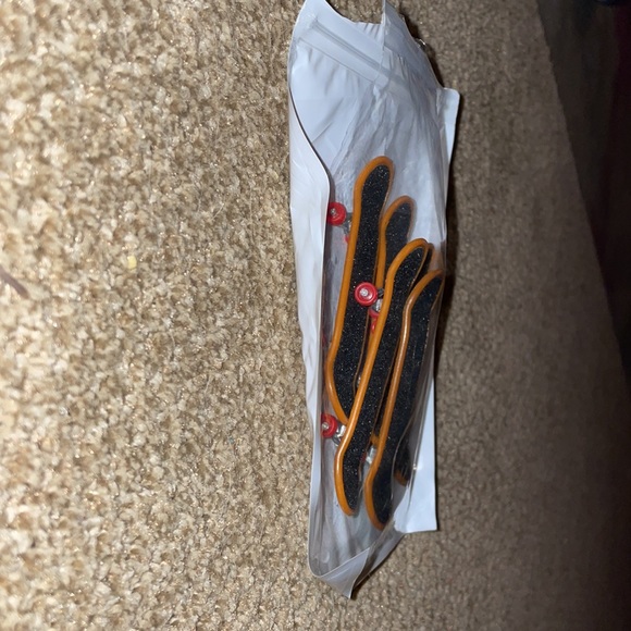 Tech Decks - Picture 14 of 17